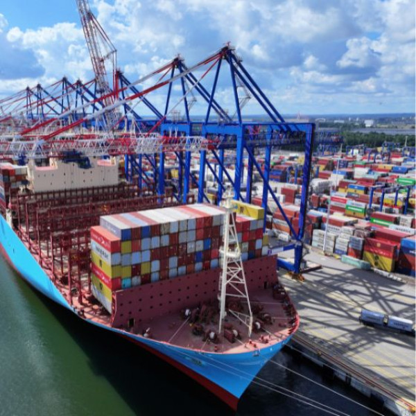 Spedycja morska kontenerowa Sea container freight forwarding
